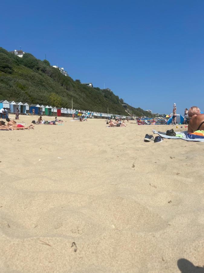 בורנמות' The Boho - 4 Min Walk To Beach & Town מראה חיצוני תמונה
